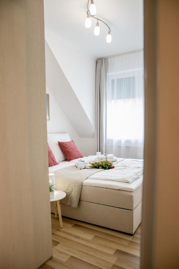 Rose Gold Apartment Zalaegerszeg Εξωτερικό φωτογραφία