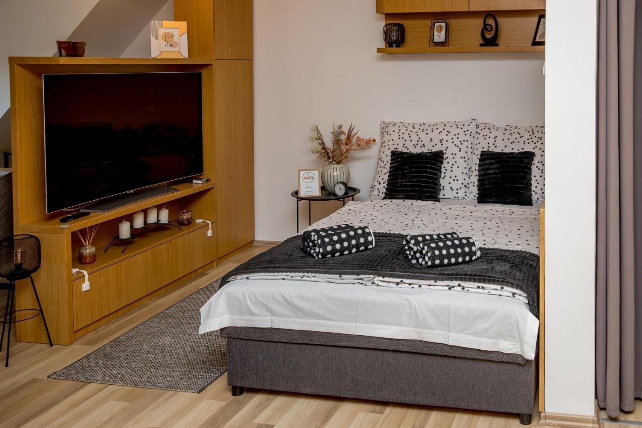 Rose Gold Apartment Zalaegerszeg Εξωτερικό φωτογραφία