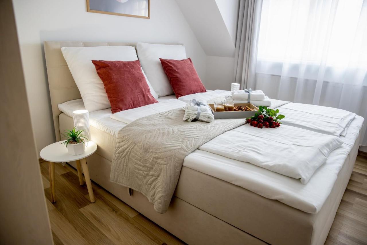 Rose Gold Apartment Zalaegerszeg Εξωτερικό φωτογραφία